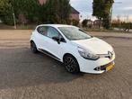 Te Koop Renault Clio 1.2 54KW 5-DRS 2013 Wit izgs, Auto's, Voorwielaandrijving, Euro 5, Stof, Zwart