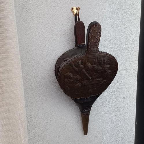 blaasbalg met koper beslag, Huis en Inrichting, Woonaccessoires | Overige, Gebruikt, Ophalen of Verzenden