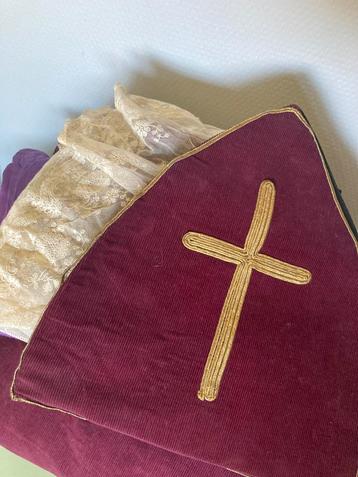 Vintage antiek kostuums Sinterklaas en Piet beschikbaar voor biedingen