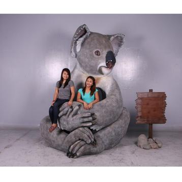 Cuddle the Kaola – Koala Beer beeld - Fotomoment beschikbaar voor biedingen
