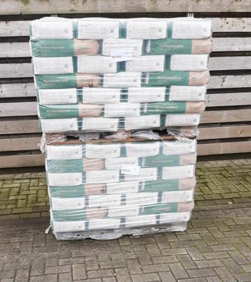 2 Pallets Portlandcement beschikbaar voor biedingen