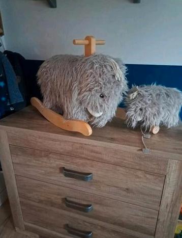 Houten mammoet hobbeldier | Kids concept beschikbaar voor biedingen