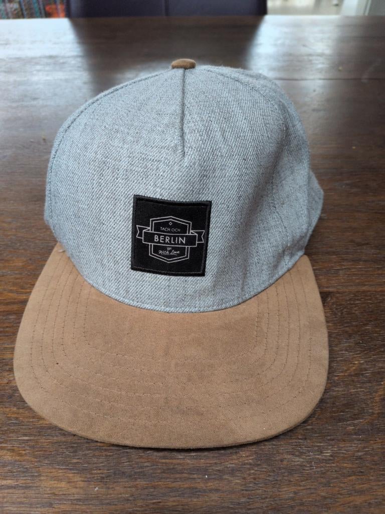 Pet, merk Berlin gratis, Ophalen of Verzenden