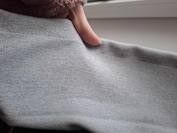 2 Sets gordijnen in perfecte staat beschikbaar voor biedingen
