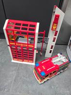 Playmobil Brandweer met Brandweerwagen en Kazerne, Ophalen of Verzenden, Gebruikt, Complete set