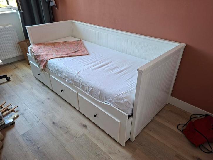 Ikea Hemnes Bedbank - Wit, Huis en Inrichting, Slaapkamer | Bedden, Zo goed als nieuw, Eenpersoons, 80 cm, 200 cm, Hout, Wit, Ophalen