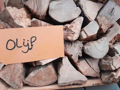 Olijf chunks droog, ready to use voor uw kamado bbq, Tuin en Terras, Haardhout, Overige houtsoorten, Minder dan 3 m³, Ophalen of Verzenden