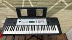 Yamaha YPT 255 Keyboard zgan inclusief standaard, Muziek en Instrumenten, Keyboards, Ophalen of Verzenden, Zo goed als nieuw, 61 toetsen