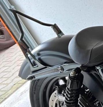Sissybar (dyna) beschikbaar voor biedingen