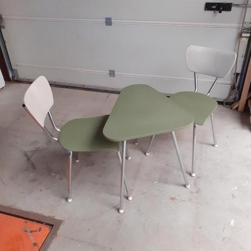 Tafel setje Vintage, Huis en Inrichting, Tafels | Bijzettafels, Zo goed als nieuw, Overige vormen, Minder dan 45 cm, Minder dan 55 cm
