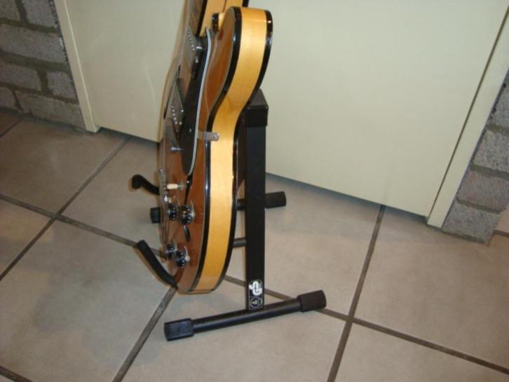 MTE standaard elektr. (bas) gitaren (nieuw, 20231017), Muziek en Instrumenten, Standaards, Nieuw, Instrumentstandaard, Gitaar