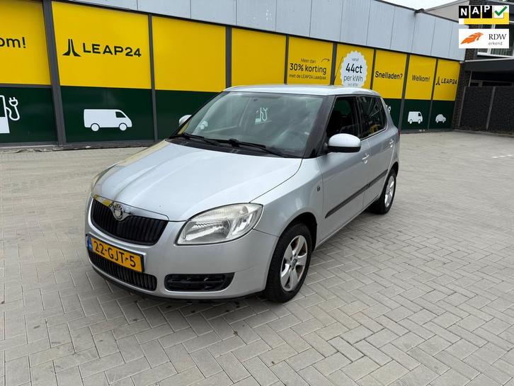 Skoda Fabia 1.4-16V Ambiente NWE APK*, Auto's, Skoda, Bedrijf, Te koop, Fabia, ABS, Airbags, Airconditioning, Boordcomputer, Centrale vergrendeling