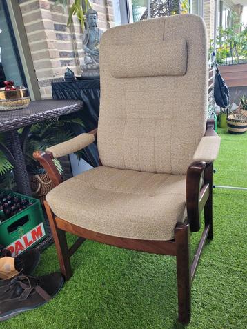 Relaxstoel beschikbaar voor biedingen