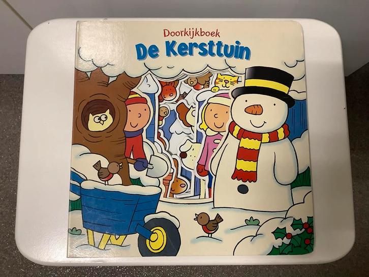 Boek Kersttuin peuter ontdek kerst doorkijkjes winter sneeuw, Boeken, Kinderboeken | Baby's en Peuters, Gelezen, 2 tot 3 jaar