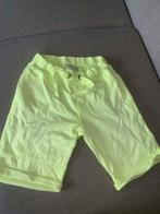 Name-it 122 short soft neon geel korte broek vlekken, Broek, Gebruikt, Verzenden, Name IT