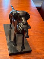 Zwart bronzen Hondenbeeld met Eend, Ophalen, Brons
