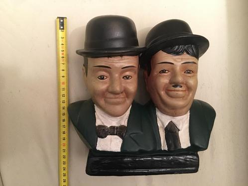Laurel en Hardy Beeld (21 cm hoog en 21 cm breed), Verzamelen, Beelden en Beeldjes, Mens, Ophalen of Verzenden