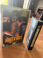 NINJA KIDS - KUNG FU FILM OP VHS - NEDERLANDS ONDERTITELD, Cd's en Dvd's, VHS | Film, Alle leeftijden, Ophalen of Verzenden, Gebruikt