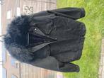 Met zacht bont gevoerde spijkerjas., Kleding | Dames, Jassen | Winter, Ophalen of Verzenden, Nieuw, Maat 42/44 (L), Zwart