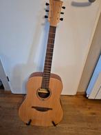 Lâg Tramontane T7D Westerngitaar met Koffer, Muziek en Instrumenten, Snaarinstrumenten | Gitaren | Akoestisch, Ophalen, Zo goed als nieuw