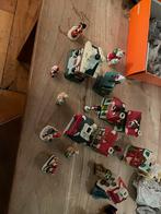 Kerstdorp huisjes en figuren, Diversen, Kerst, Ophalen of Verzenden, Zo goed als nieuw