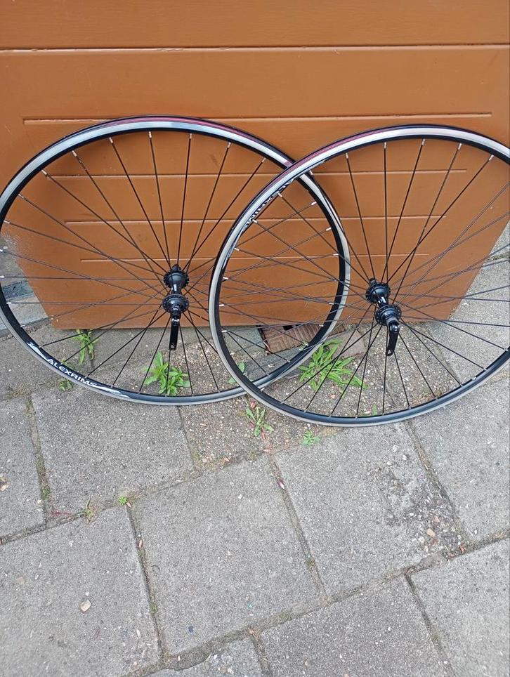 2 voorwielen 28 inch, Alex rims, kickbike race max 28-28, Sport en Fitness, Wielrennen, Gebruikt, Overige typen, Ophalen