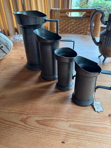 Tinnen kannen set van 4 beschikbaar voor biedingen