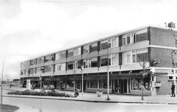 (381-093-043) Alblasserdam Winkelcentrum beschikbaar voor biedingen