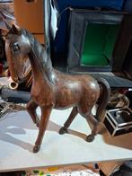 Antiek paard hout beeld, Ophalen