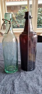2 oude flessen 27cm hoog, Ophalen