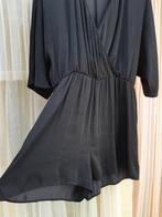 Stradivarius zwarte korte jumpsuit playsuit S M, Maat 38/40 (M), Zwart, Ophalen of Verzenden, Zo goed als nieuw