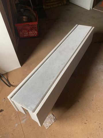 Radiator staand. beschikbaar voor biedingen