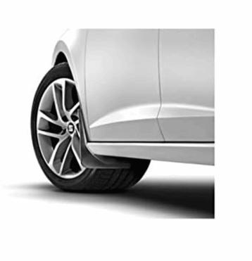 Spatlap set voorzijde nieuw Seat Leon 2013- 5F0075111 beschikbaar voor biedingen