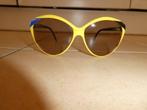 Vintage Saphira 80's zonnebril geel blauw zwart + diamantje, Sieraden, Tassen en Uiterlijk, Zonnebrillen en Brillen | Dames, Overige merken