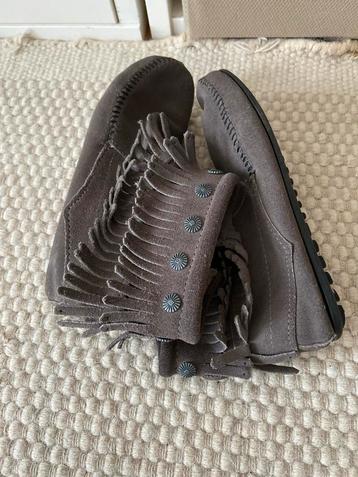 Minnetonka mocassins leer mt 37/38 beschikbaar voor biedingen