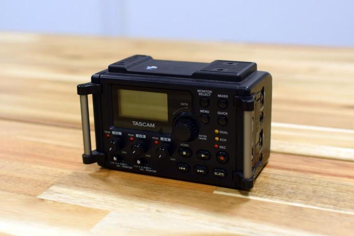 Tascam DR-60D – audio recorder (DSLR / field recorder), Audio, Tv en Foto, Professionele Audio-, Tv- en Video-apparatuur, Gebruikt