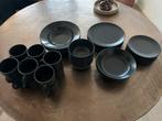 IKEA Servies donkergrijs - 38 Delig - Zo Goed Als Nieuw, Ophalen, Zo goed als nieuw, Effen, Aardewerk