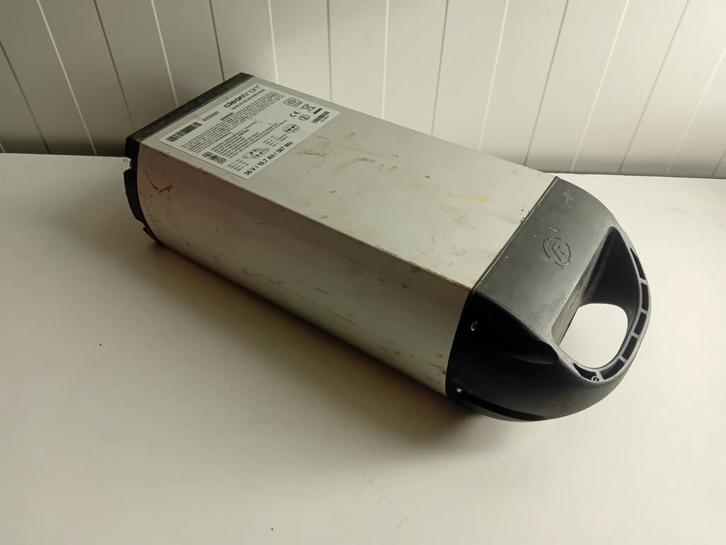 Defecte fiets accu Van Raam Cube 36volt, Fietsen en Brommers, Fietsaccessoires | Fietsaccu's, Gebruikt, Ophalen of Verzenden