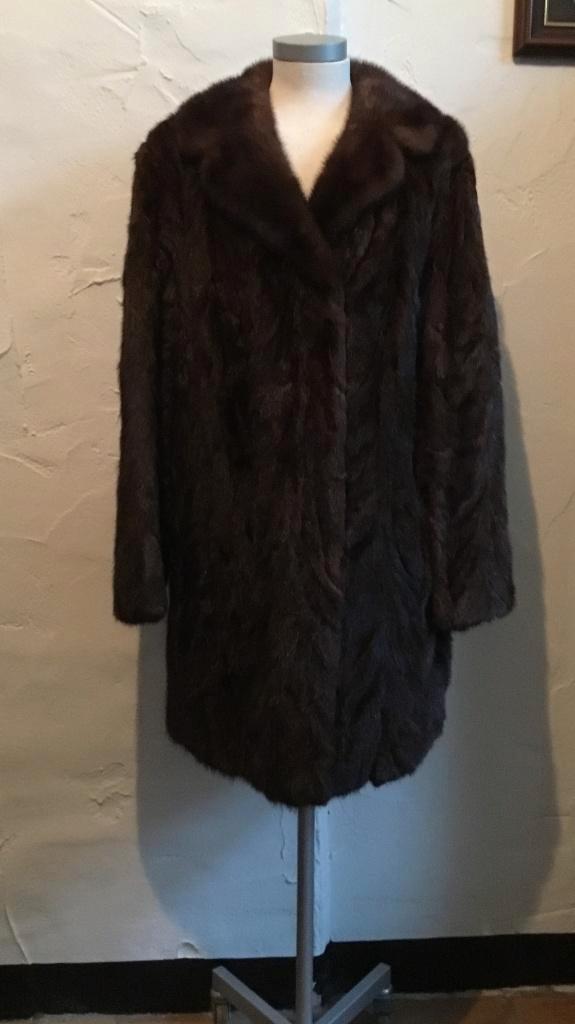 Mooie vintage bontjas De Bontkoning Eindhoven, Kleding | Dames, Jassen | Winter, Zo goed als nieuw, Maat 42/44 (L), Bruin, Ophalen of Verzenden