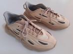 Unisex Adidas OZWEEGO Celox Schoenen. Maat 38,5  Zgan, Kleding | Dames, Schoenen, Ophalen of Verzenden, Zo goed als nieuw, Beige