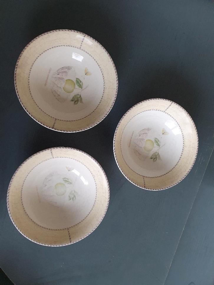 Wedgwood Sarah's Garden dessert schaaltjes, Huis en Inrichting, Keuken | Servies, Gebruikt, Kom(men), Wedgwood, Porselein, Ophalen