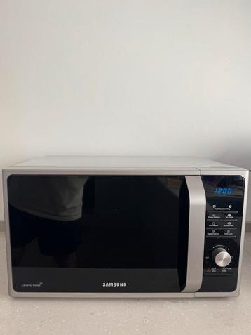 Samsung Microwave ms28 f30tas beschikbaar voor biedingen