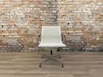 Vitra EA108 wit bij TheReSales, Huis en Inrichting, Stoelen, Twee, Wit, Ophalen of Verzenden, Zo goed als nieuw