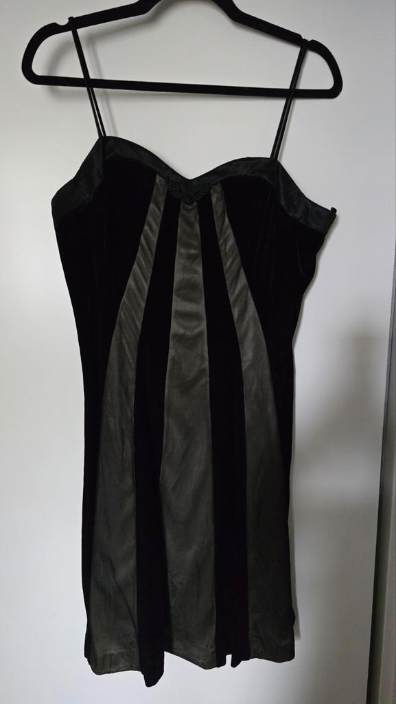 Fluwelen Cocktailjurk met Glitter - Maat 44, Kleding | Dames, Jurken, Gedragen, Maat 42/44 (L), Zwart, Boven de knie, Ophalen of Verzenden