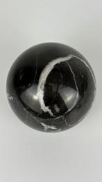 Grote geaderde zwart wit massief marmeren bol /presse papier, Ophalen