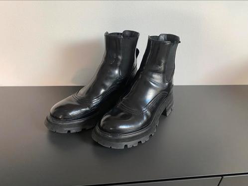 Alexander McQueen - dames boots maar 39, Kleding | Dames, Schoenen, Gedragen, Overige typen, Zwart, Ophalen of Verzenden