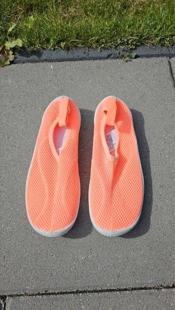 Waterschoenen mt 32/33 beschikbaar voor biedingen