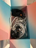 Diverse internetkabels, een coaxkabel, HDMI kabel, Computers en Software, Ophalen, Nieuw