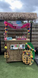 Tikibar te huur € 80,- past in iedere auto met deco bar, Ophalen, Zo goed als nieuw