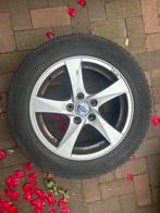 4 Volvo winterbanden met velgen en set dakdragers V60, Auto-onderdelen, Banden en Velgen, Ophalen, Gebruikt, 16 inch, Banden en Velgen